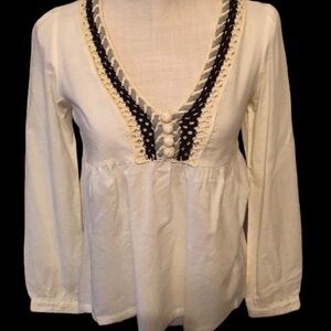 Aziz peasant style top, crochet neck trim. Small